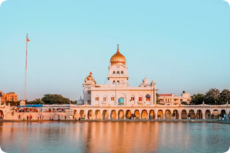 Gurdwara Bangla Sahib, el gran templo Sij de Nueva Delhi