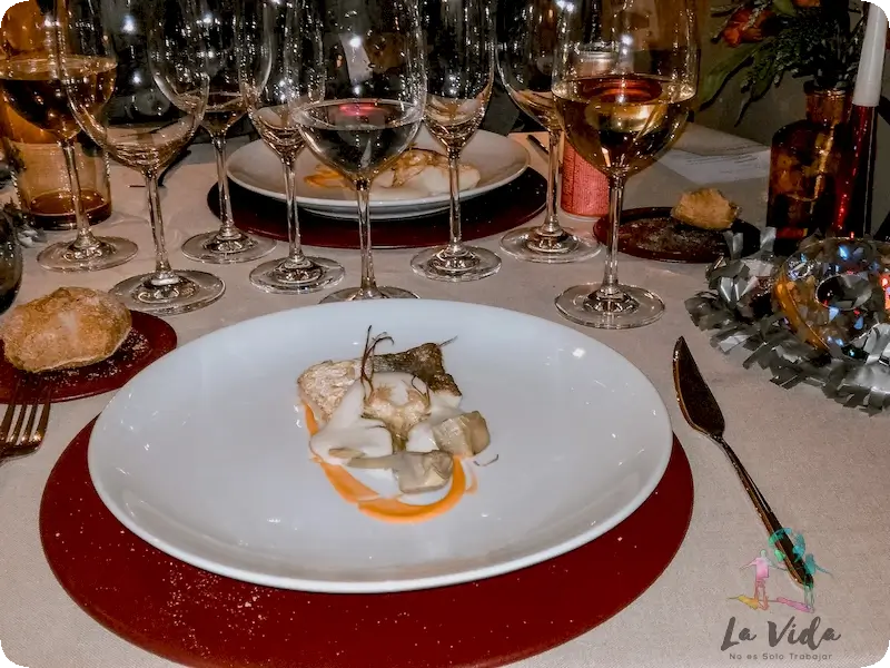 Plato con estilo en Restaurante 1497 en Hotel Mas Salagros