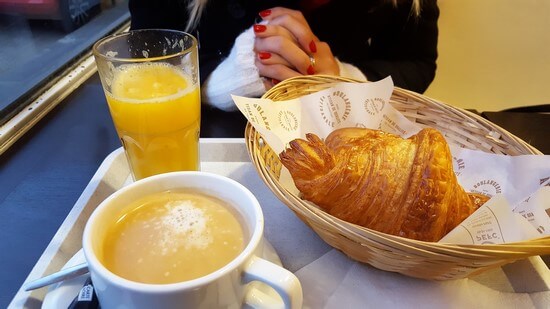 FIn de semana en paris, Croissant Paris