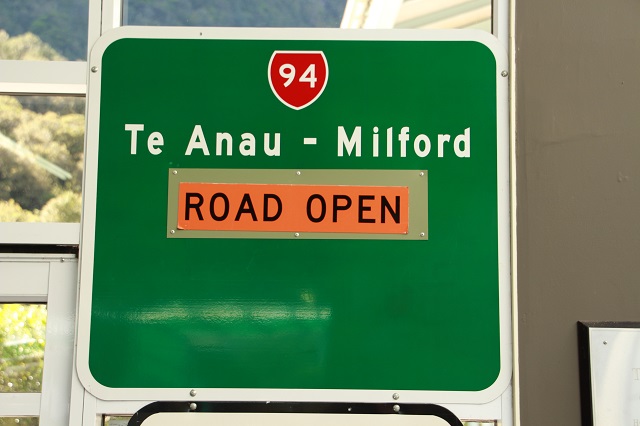Indicador estado carretera Te Anau - Milfor Sound