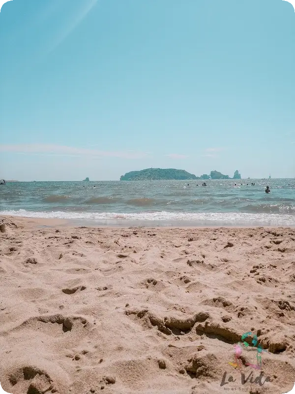 Islas Medes enfrente de la playa de l'Estartit