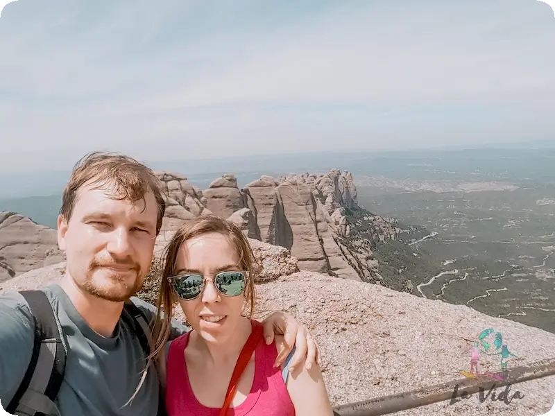 Montserrat en la cima del Pic de les Aguiles