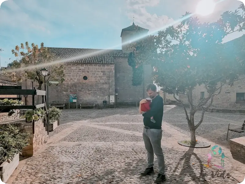 Dani y Eric en Plaza Iglesia Talamanca