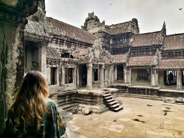 Angkor wat interior