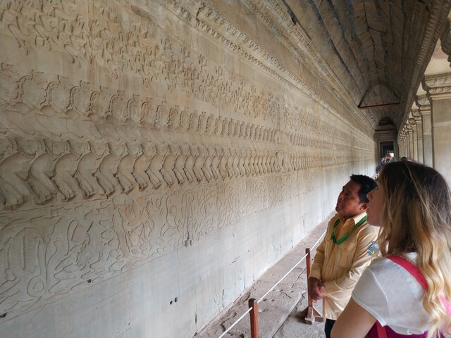 Explicaciones Guia en Angkor Wat