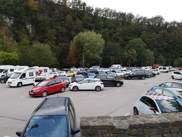 Parking entrada de Rupit
