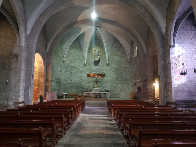 Iglesia de Santa María de Camprodón interior