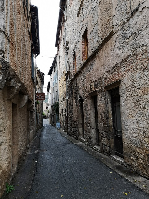 Calle medieval Saint Antonin Occitania