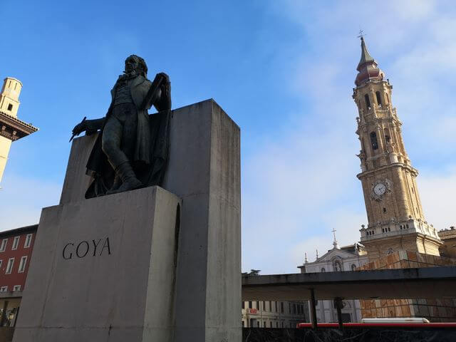 Estatua de Goya Zaragoza