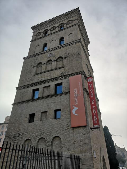 Torreon de Zuda, sede oficina turismo de Zaragoza