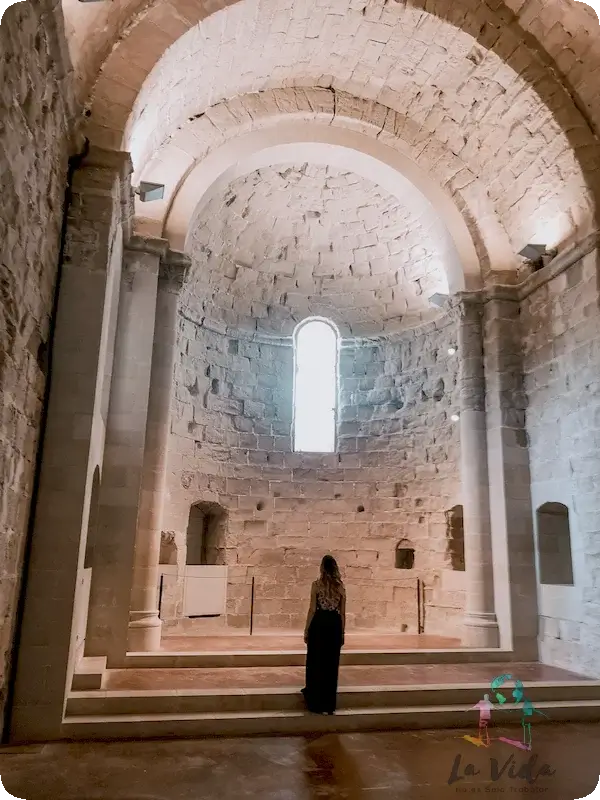 Iglesia del interior del castillo de Miravet