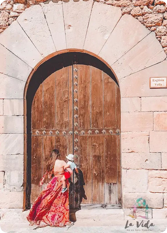 Puerta Iglesia Vieja  de Miravet