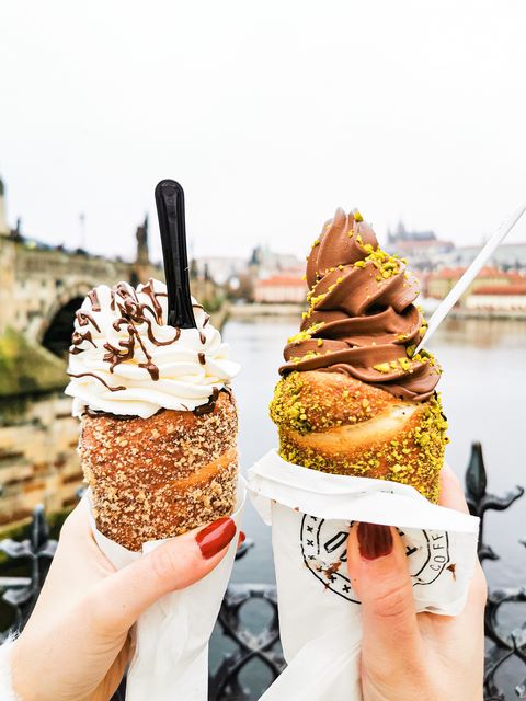 Trdelnik el dulce típico de Praga