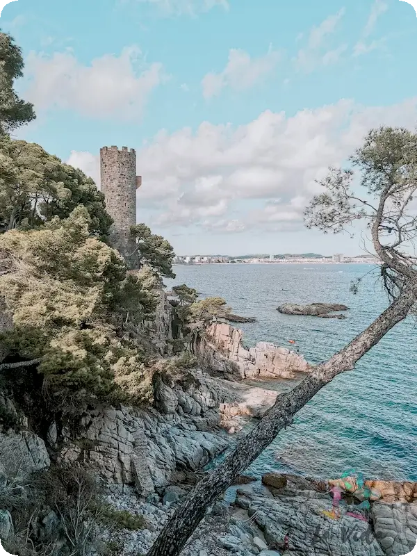 La torre Perpinyà (Cala de l'Embarcador)