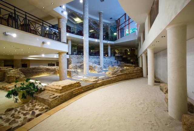 Arena Di Serdica Hotel anfiteatro ruinas