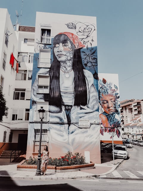La Joven Palentina, mural en Estepona