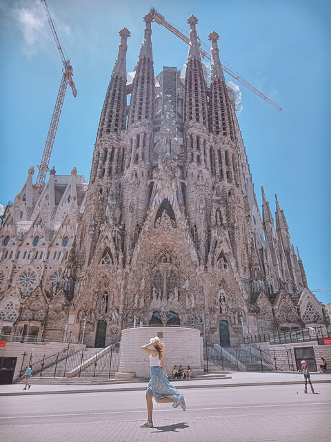 Visita a La Sagrada Familia de Barcelona