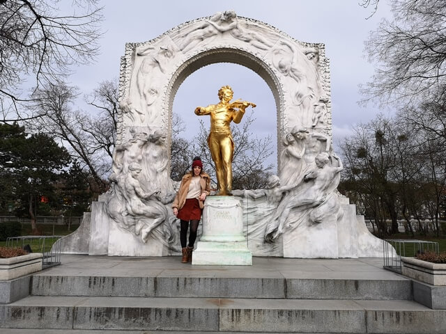 Estatua conmemorativa de Johann Strauss