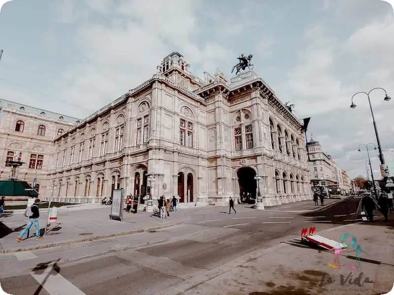 Foto del Edificio Ópera de Viena, espectacular edificio neoclásico