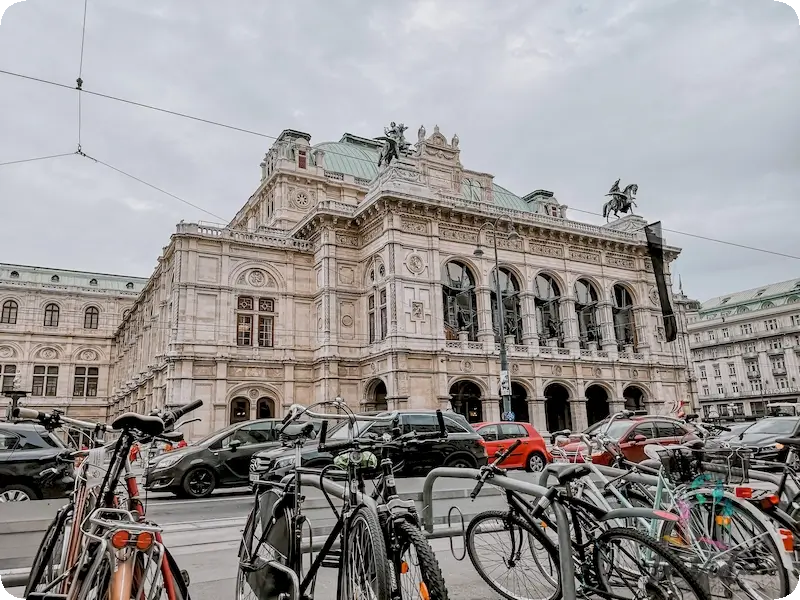Foto del Edificio Ópera de Viena, espectacular edificio neoclásico