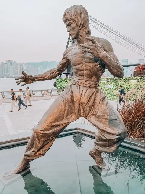 Estatua Bruce Lee Avenida de las Estrellas Hong Kong