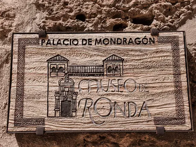 Palacio Mondragon
