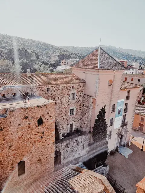 Monasterio de Sant Feliu vistas desde la Torre del Fum