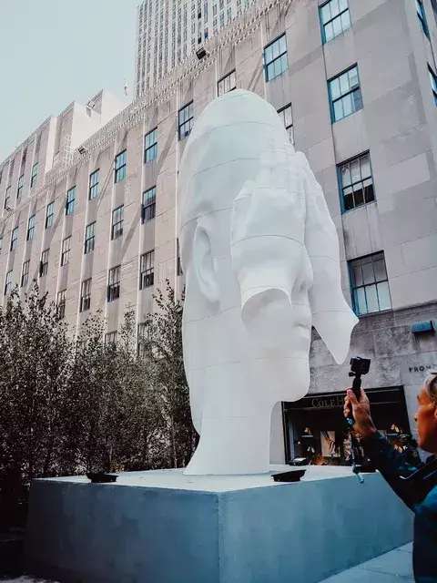 Estatua Jaume Plensa Quinta Avenida Nueva York