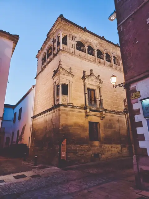 Palacio Vela de los Cobos