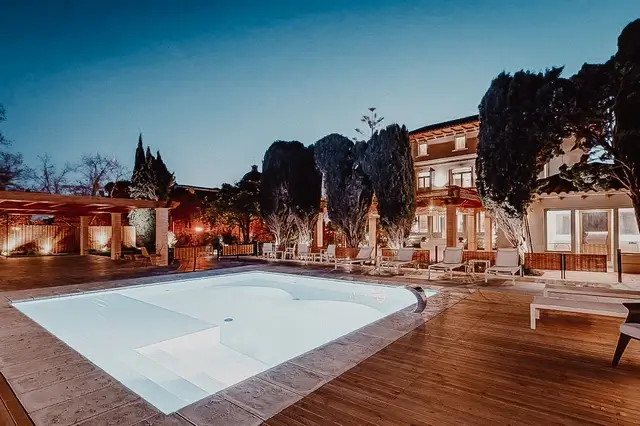Hotel Boutique Mirlo Barcelona piscina