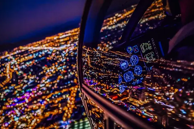 Las Vegas en helicóptero de noche