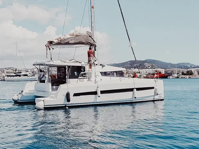 Catamarán en Ibiza