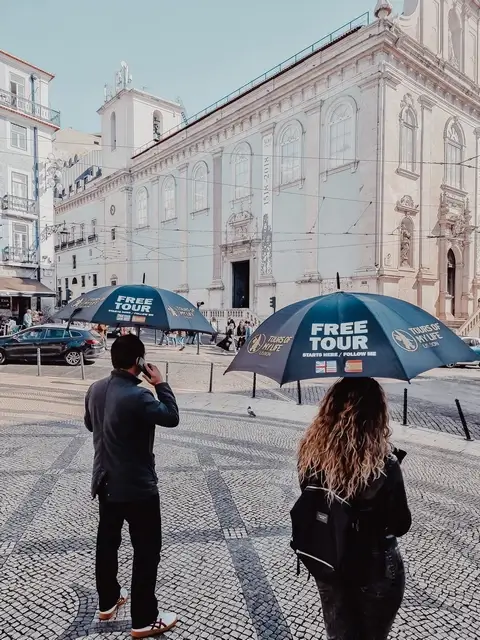 Tour of my Life Lisboa - Praça Luís de Camõe