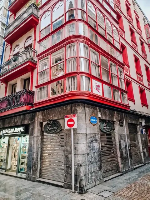 Hostal Aliciazzz Bed and Breakfast Bilbao