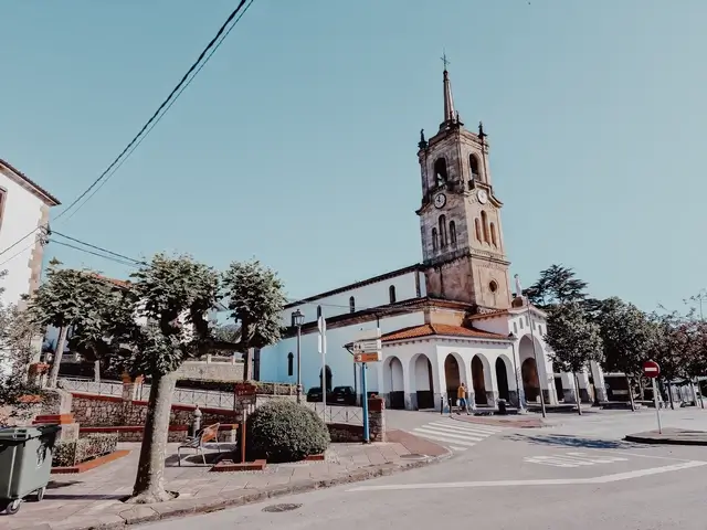 Iglesia de San Cristóbal de Colunga
