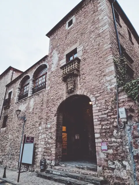 Palacio Ubillos