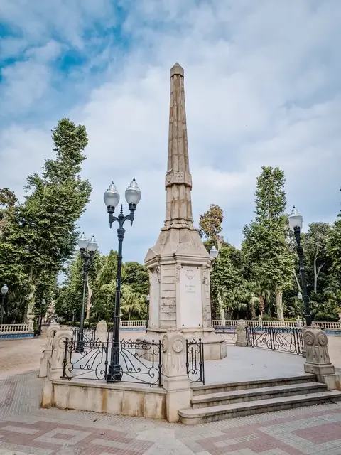 Obelisco Parc Ribalta