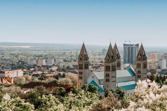 Vista aérea de Pecs Hungría