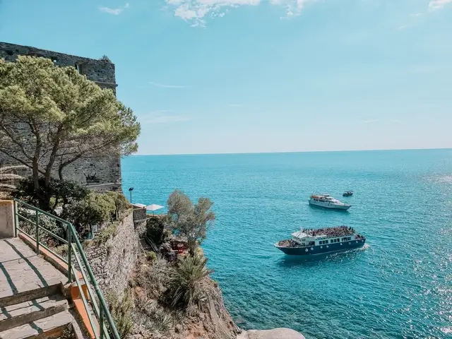 Vistas del crucero de Cinque Terre desde Mirador Monterosso al Mare