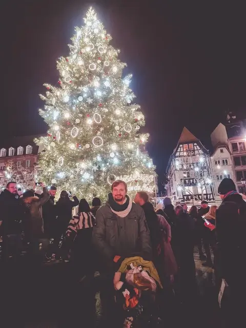 Place Kléber Estrasburgo - árbol de navidad iluminado