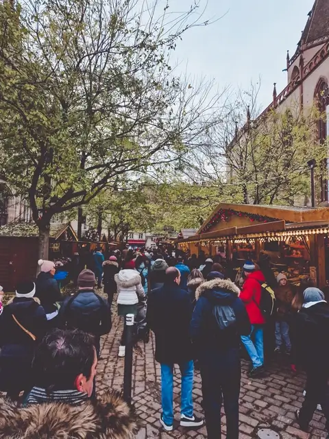 Mercadillo Navidad Santo Tomás Estrasburgo