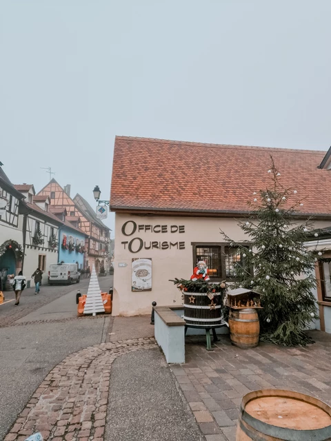 Qué ver en Eguisheim Alsacia- Oficina de turismo