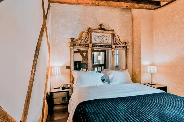 hotel con encanto en Riquewihr - Le B. Suites, Chambres & Restaurant