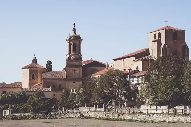 Pueblos románticos de España - Santo Domingo de Silos