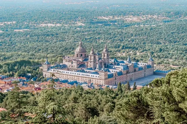 Qué ver cerca de Madrid - monasterio de el escorial