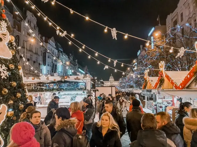 Qué ver en Praga - mercado de navidad Plaza Wencesalo