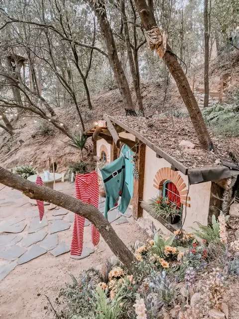 El Bosque Mágico de Papá Noel en Can Juliana - casa elfos