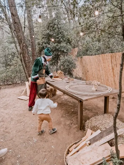 El Bosque Mágico de Papá Noel en Can Juliana - taller madera
