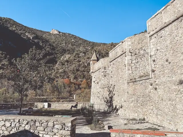 Qué ver en Villefranche-de-Conflent - murallas fortaleza
