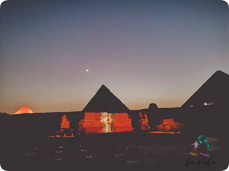 Espectáculo nocturno Pirámides el Cairo